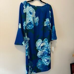 NWT Calvin Klein Blue Floral Shift Dress With Bell Sleeves